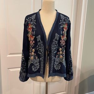 JOHNNY WAS Short KIMONO. Size S. Blue with colorful embroidery. Retail $258.